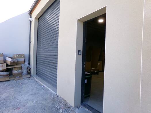 Local commercial à louer 1 150 € 126 m² de surface de vente Maraussan 34370