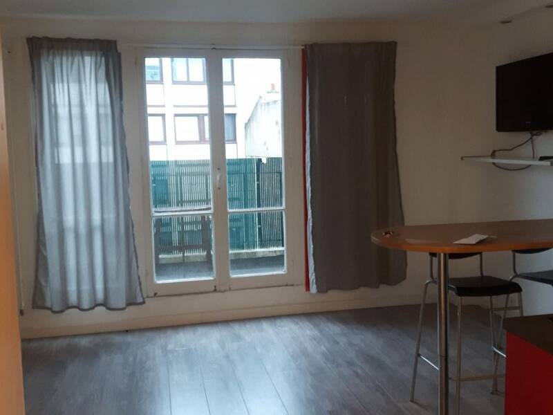 Maison à louer, 23m², PARIS 18E