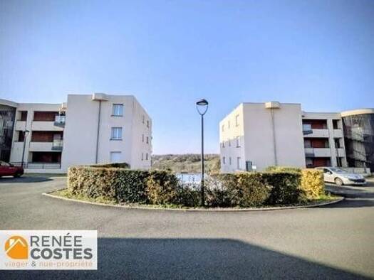 Appartement en viager occupé Bouquet 40 900 € 4 pièces 3 chambres 100 m² Étage 2/2 Nord Est Villefranche-de-Rouergue 12200