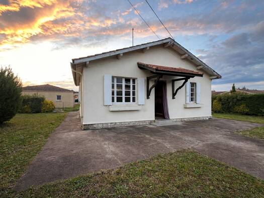 Maison de plain-pied à vendre 108 000 € 5 pièces 3 chambres 86 m² 509 m² de terrain Sud Sainte-Livrade-sur-Lot 47110