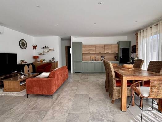 Maison de plain-pied à vendre 369 900 € 3 pièces 2 chambres 72 m² 240 m² de terrain Marseillan 34340