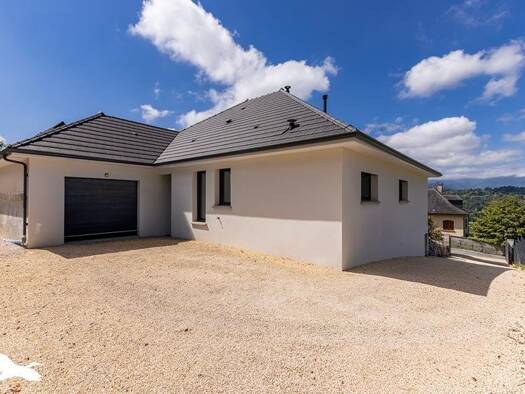 Maison de plain-pied à vendre 365 680 € 5 pièces 3 chambres 110 m² 1 000 m² de terrain Loubajac 65100