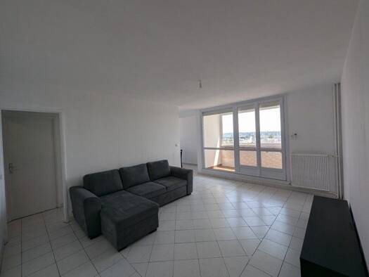 Appartement à vendre 117 568 € 6 pièces 4 chambres 96 m² Étage 9/14 St Pierre des Corps 37700