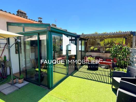 Maison de plain-pied à vendre 255 000 € 4 pièces 3 chambres 75 m² 382 m² de terrain Malissard 26120
