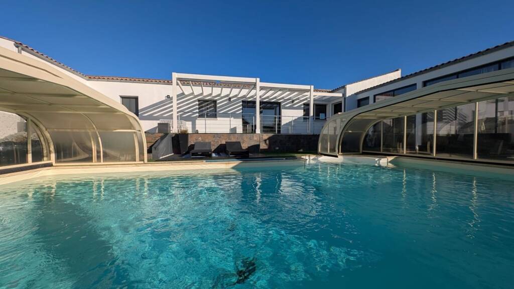 Maison à vendre 849 700 € 7 pièces 5 chambres 192 m² 808 m² de terrain Marsilly 17137