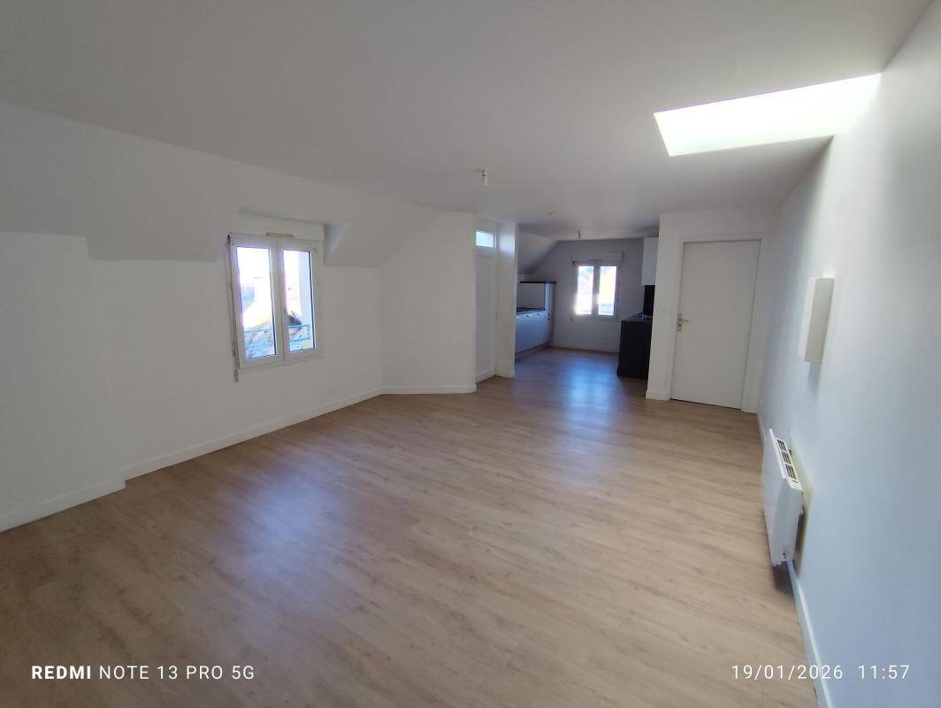 Maison à louer, 89m², SIZUN