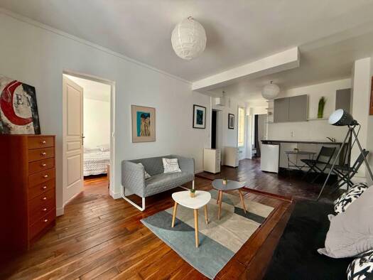 Appartement à vendre 529 000 € 3 pièces 2 chambres 50 m² Étage 3/4 Montmartre Paris 18ème arrondissement 75018
