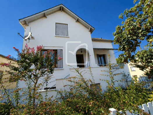 Maison à vendre 179 560 € 6 pièces 4 chambres 143,5 m² 623 m² de terrain Villeréal 47210