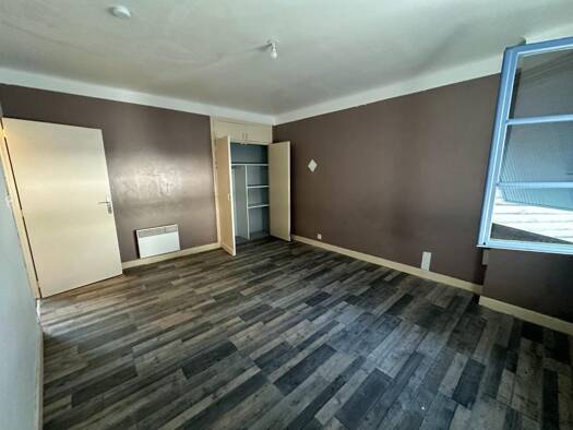 Immeuble à vendre 177 000 € 194 m² Montpezat-de-Quercy 82270