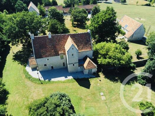 Maison à vendre 950 000 € 7 pièces 4 chambres 300 m² 24 901 m² de terrain Falaise 14700