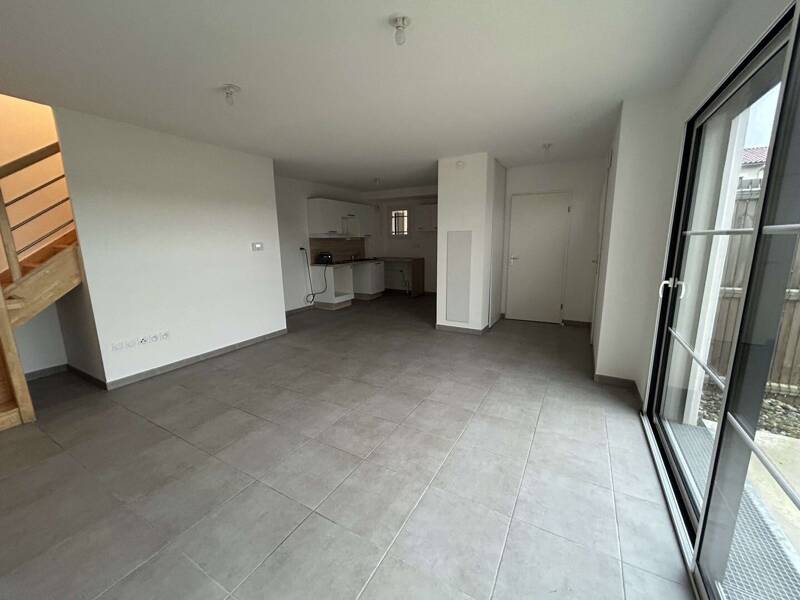 Maison à louer, 95m², DAUX