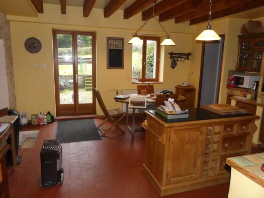 Maison à vendre 189 900 € 5 pièces 2 chambres 4 759 m² de terrain Parc Sud-Moulin du Vallon Autun 71400