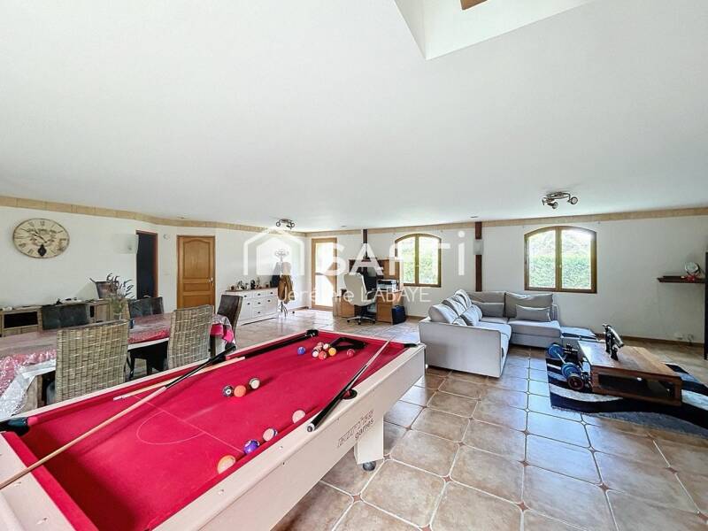 Maison à vendre, 167m², LE PONT CHRETIEN CHABENET