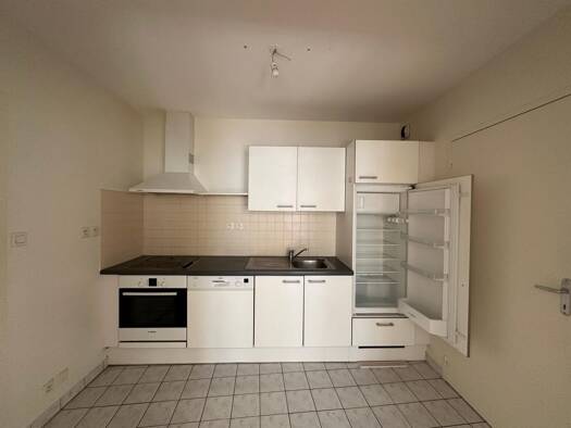 Appartement à louer 650 € 4 pièces 3 chambres 82 m² 2ème étage Centre-Hôtel de Ville Limoges 87000