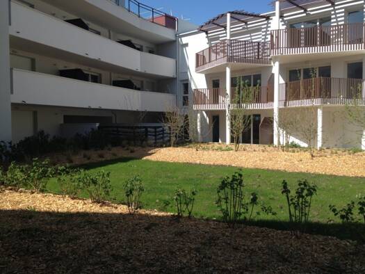 Appartement à louer 608 € 2 pièces 1 chambre 40 m² Étage 1/3 Bas Cenon-cours Victor Hugo-Gambetta Cenon 33150