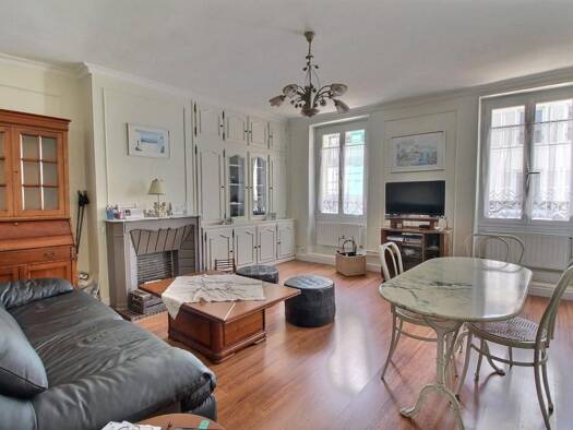 Appartement à vendre 580 000 € 3 pièces 2 chambres 63 m² Étage 1/2 Sorano-Centre Ville Vincennes 94300