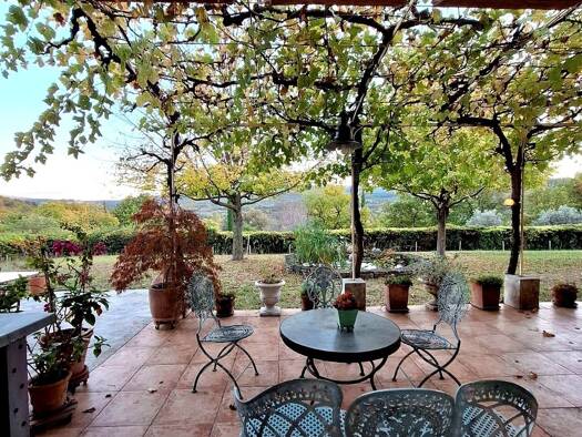 Maison en viager occupé Bouquet 139 000 € 4 pièces 3 chambres 145 m² 3 102 m² de terrain Goult 84220