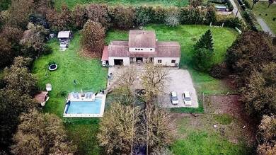 Maison à vendre 262 500 € 5 pièces 3 chambres 125 m² 5 200 m² de terrain Frontenay-Rohan-Rohan 79270