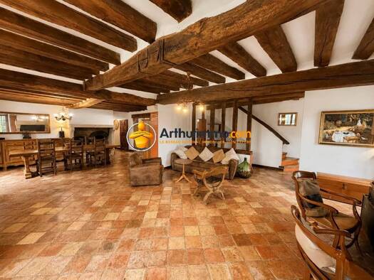 Maison à vendre 545 900 € 8 pièces 5 chambres 280 m² 1 219 m² de terrain Crécy-la-Chapelle 77580