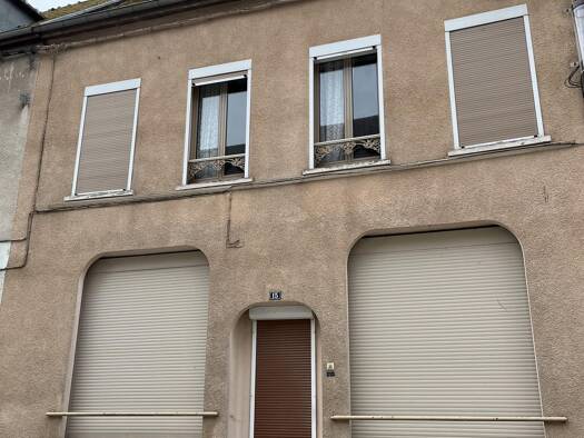 Maison à vendre 96 000 € 6 pièces 4 chambres 145 m² 242 m² de terrain Villenauxe-la-Grande 10370
