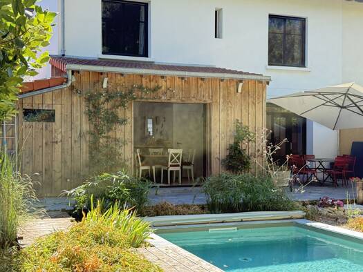Maison à vendre 818 850 € 6 pièces 4 chambres 136,5 m² 343 m² de terrain Lafond La Rochelle 17000
