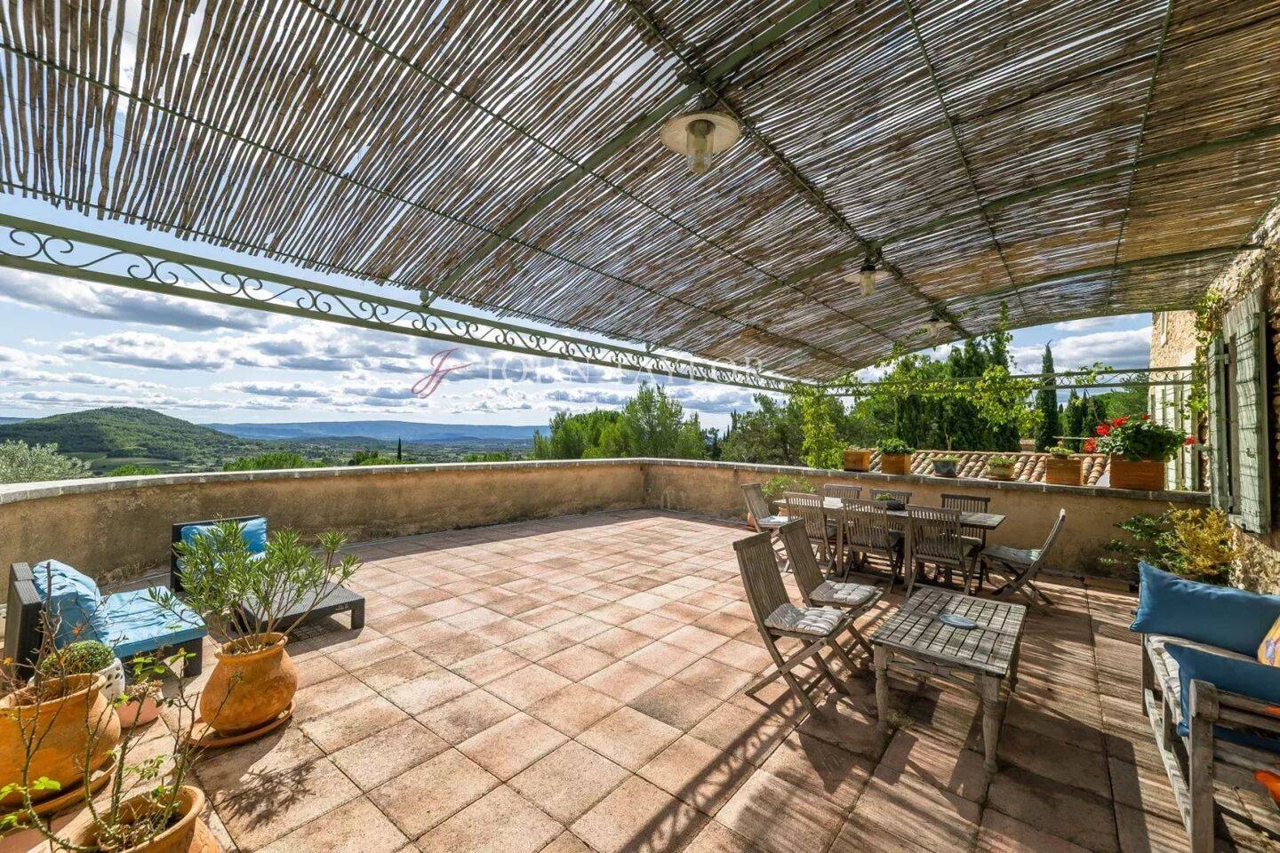 Maison à vendre, 335m², SAINT SATURNIN LES APT