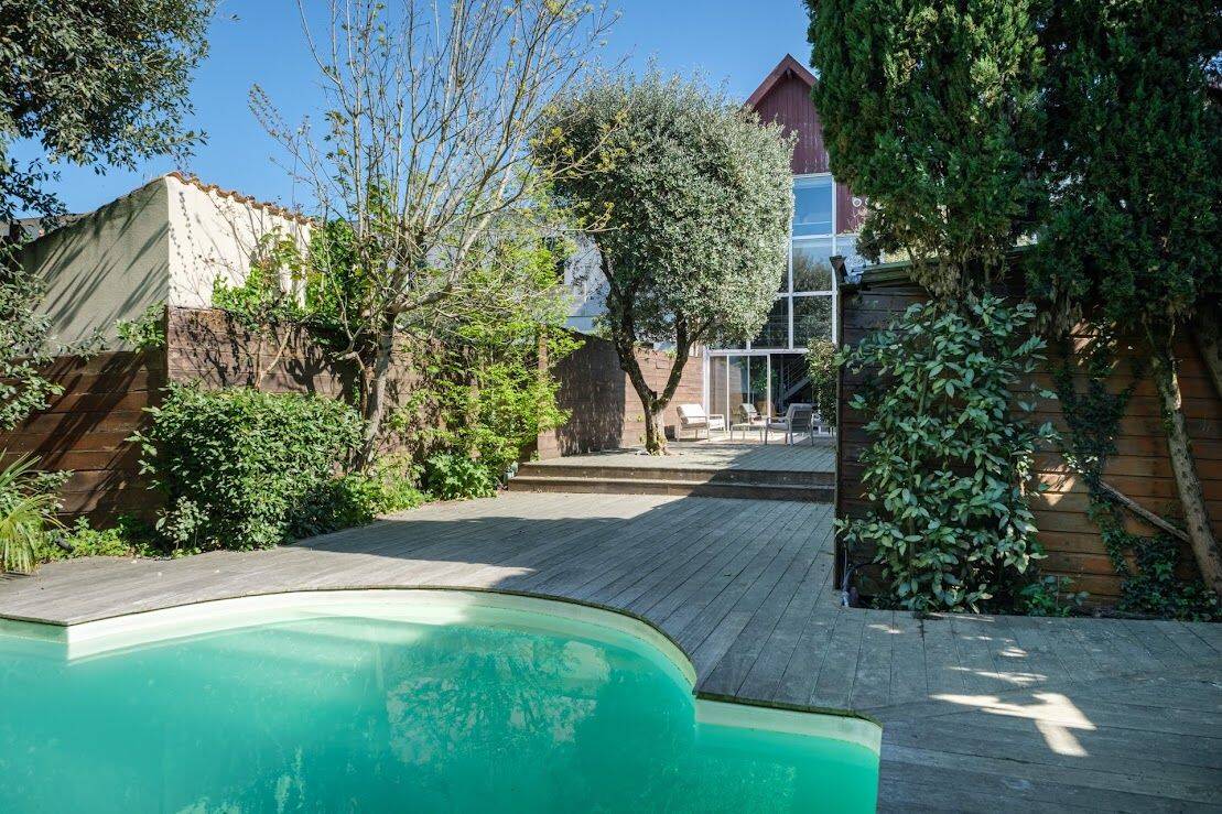Maison Bordeaux 6 pièce(s) 184 m2 — 17