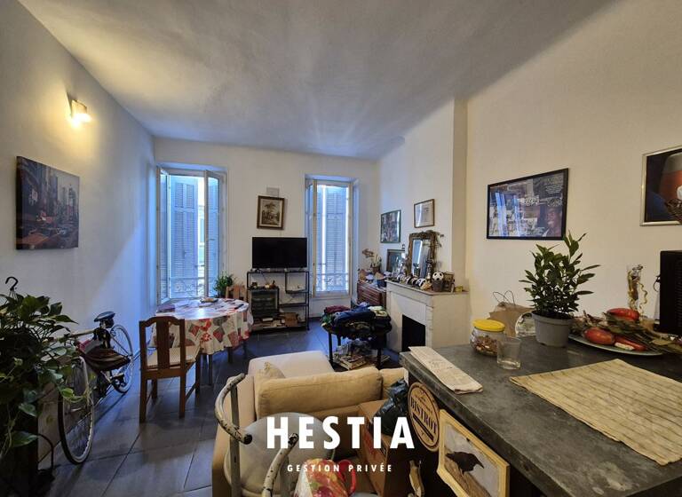Appartement à vendre 120 000 € 2 pièces 1<br/>chambre 42 m²<br/>superficie 1/2<br/>étage Marseille 13ème 13013