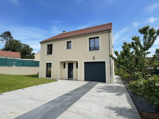 Maison à vendre 695 250 € 6 pièces 4 chambres 145 m² 849 m² de terrain Montlignon 95680