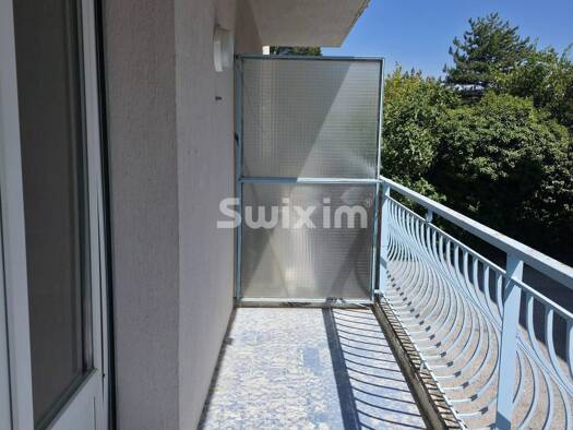 Appartement à vendre 86 000 € 3 pièces 2 chambres 68 m² Étage 1/2 La Ville Valréas 84600