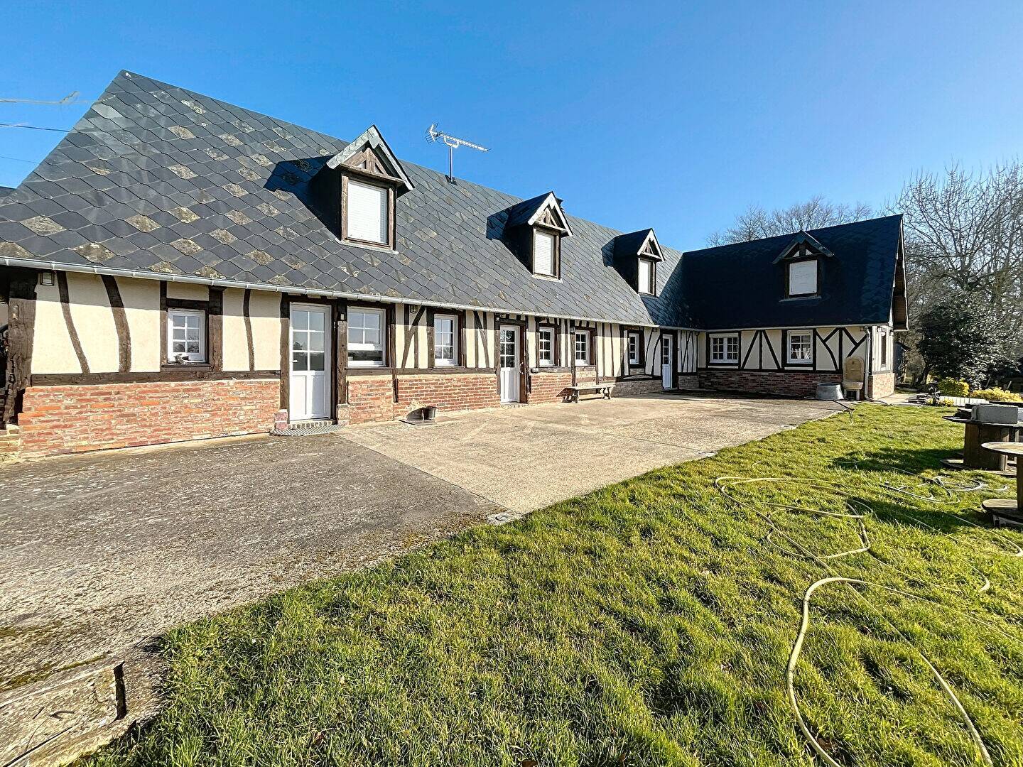 Maison à vendre, 135m², SAINT GEORGES DU VIEVRE