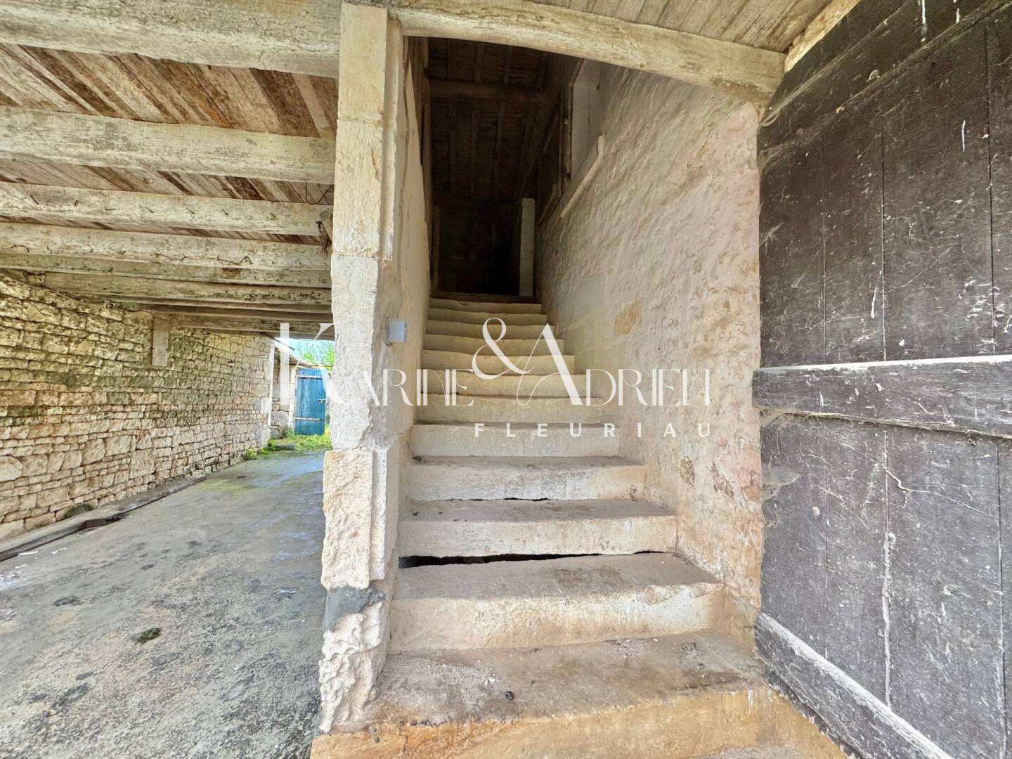 Maison à vendre, 284m², SAINT MARTIN DE FRAIGNEAU