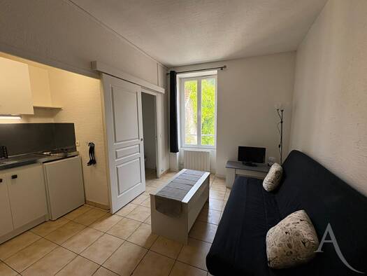 Appartement à louer 495 € 1 pièce 15 m² Étage 2/3 Follainville-Dennemont 78520