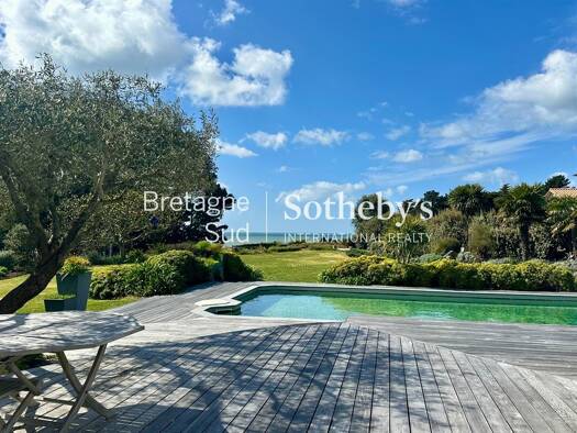 Villa à vendre 2 650 000 € 10 pièces 5 chambres 350 m² 3 500 m² de terrain Préfailles 44770