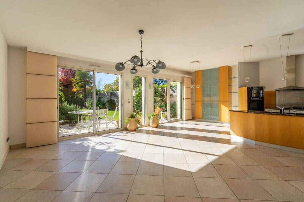 A louer, maison lumineuse et familiale. 4 chambres , 149 m2 — 2