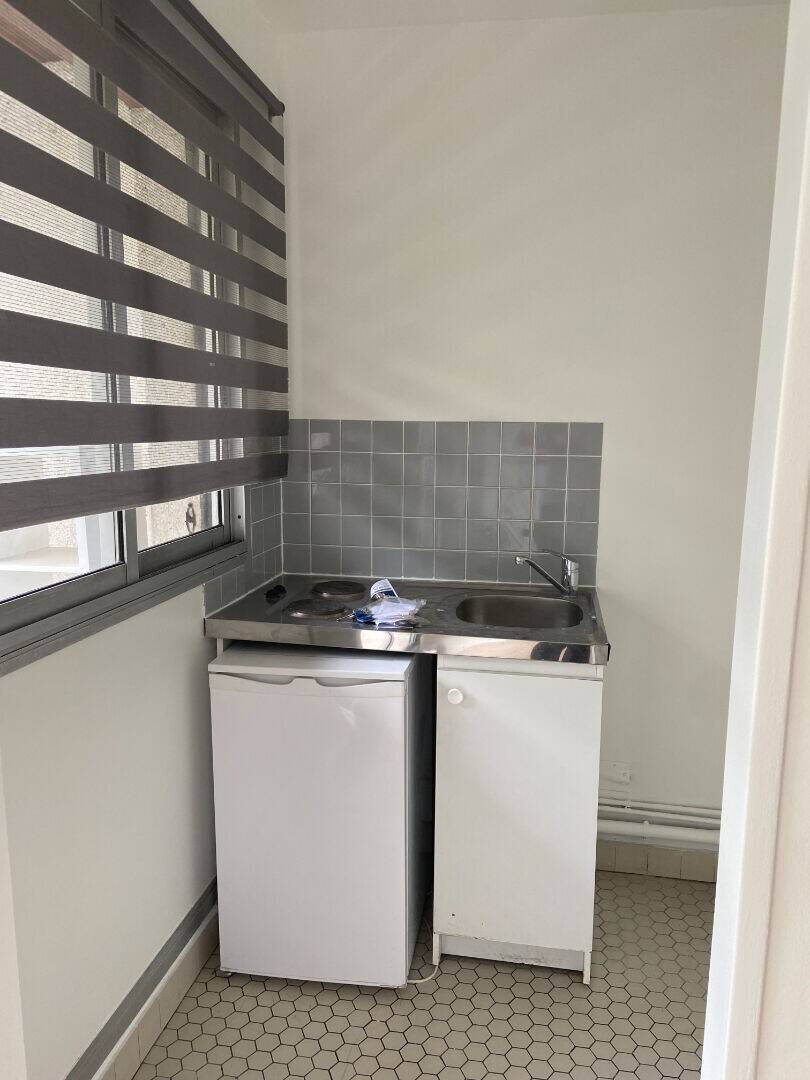 Maison à louer, 26m², COURBEVOIE