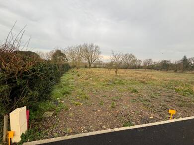 Terrain constructible viabilisé à vendre 32 000 € 644 m² de terrain La Bretonnière-la-Claye 85320