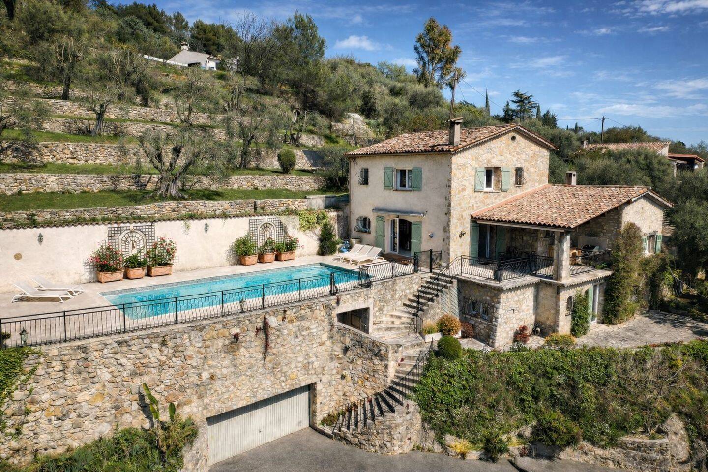 Maison à vendre, 178m², TOURRETTES SUR LOUP