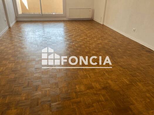 Appartement à louer 861 € 3 pièces 2 chambres 71,75 m² 2ème étage Croix d'Argent Montpellier 34070