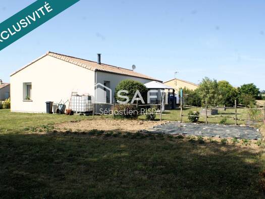 Maison de plain-pied à vendre 175 000 € 4 pièces 3 chambres 89 m² 1 076 m² de terrain La Châtaigneraie 85120