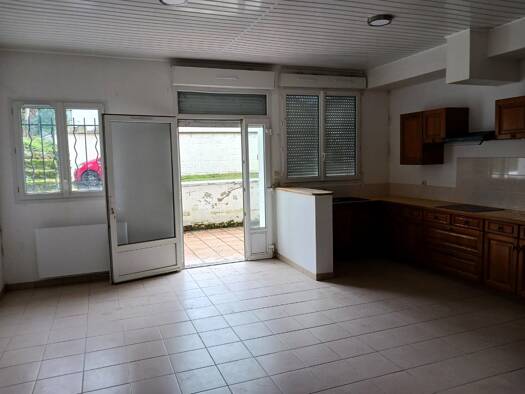 Appartement à louer 590 € 2 pièces 1 chambre 47 m² RDC Sarron Pont-Sainte-Maxence 60700