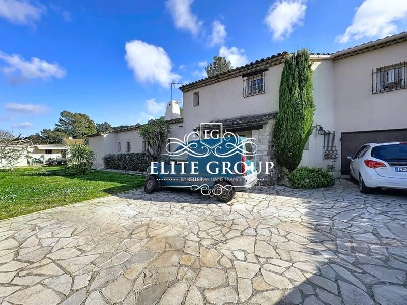Maison à vendre, 187m², MOUGINS