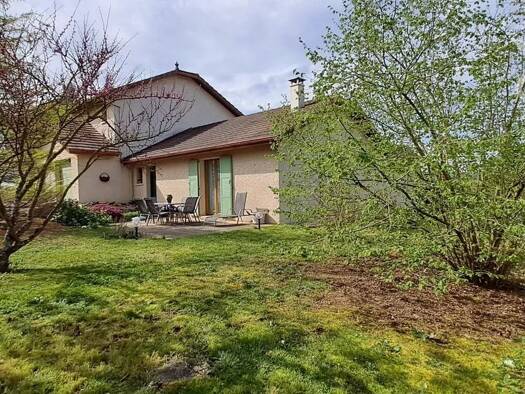 Maison en viager occupé Bouquet 126 700 € 6 pièces 4 chambres 129 m² 1 003 m² de terrain Vézeronce-Curtin 38510