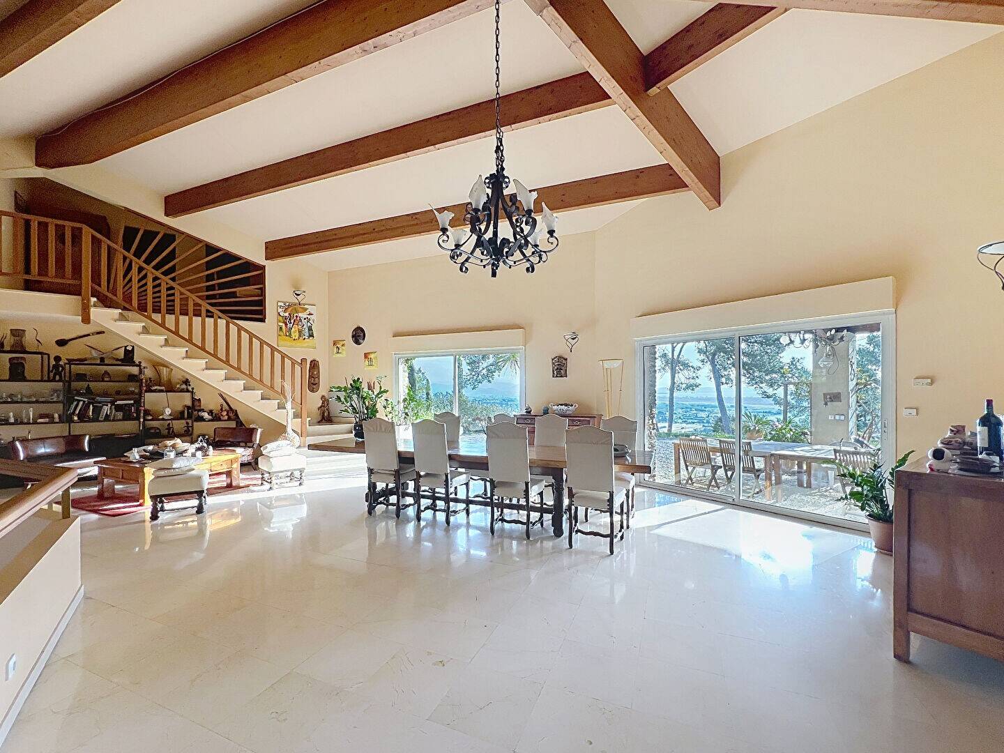 Maison à vendre, 390m², HYERES