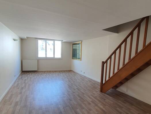 Appartement à louer 600 € 4 pièces 2 chambres 100 m² 1er étage Limoges 87000