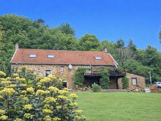 Maison à vendre 266 000 € 6 pièces 3 chambres 153 m² 12 127 m² de terrain Domps 87120