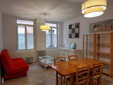 Appartement à louer 650 € 2 pièces 1 chambre 48 m² Centre Ville Saint-Quentin 02100