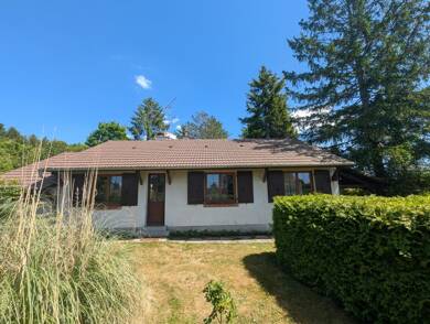 Maison de plain-pied à vendre 119 000 € 4 pièces 2 chambres 72 m² 2 047 m² de terrain Gy les Nonains 45220
