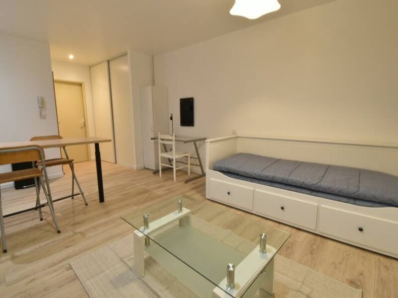 Maison à louer, 24m², SAINTE LIVRADE SUR LOT