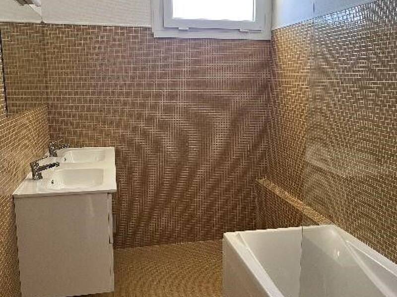 Maison à louer, 58m², MARSEILLE 5E